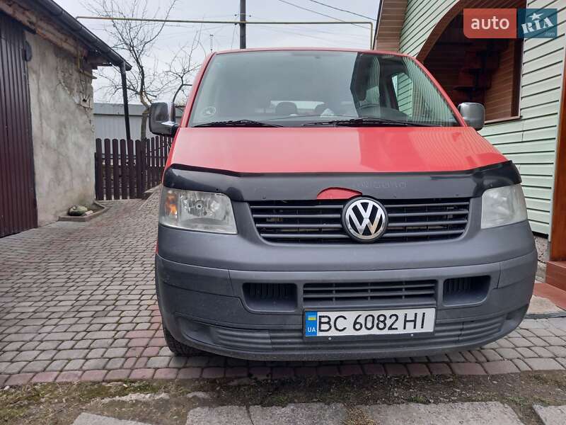 Мінівен Volkswagen Transporter 2007 в Хирові