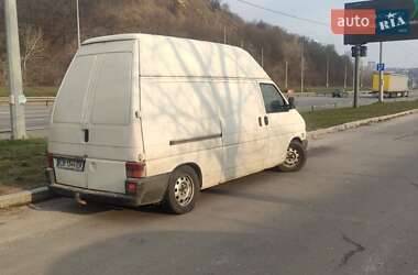 Вантажний фургон Volkswagen Transporter 2003 в 