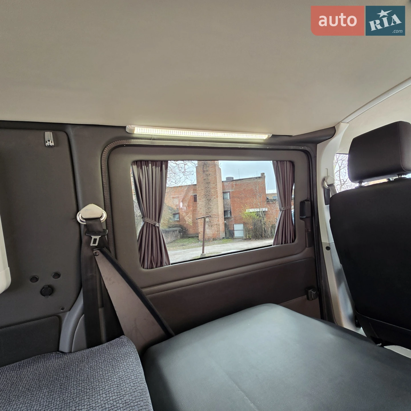 2019 Volkswagen Transporter - мініатюра 31