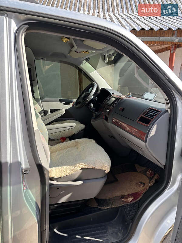 Мінівен Volkswagen Transporter 2005 в Шумську
