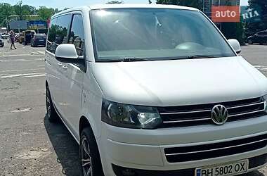 Минивэн Volkswagen Transporter 2010 в 