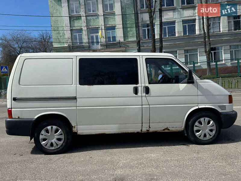 Мінівен Volkswagen Transporter 2000 в Києві