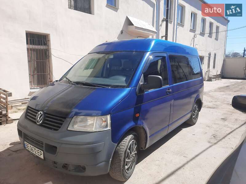 Минивэн Volkswagen Transporter 2004 в Николаеве