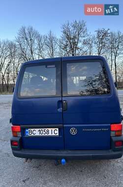 Минивэн Volkswagen Transporter 2000 в 