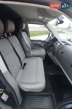 Грузовой фургон Volkswagen Transporter 2012 в 