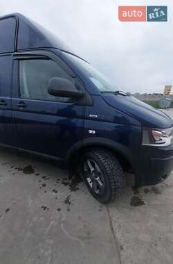 Грузовой фургон Volkswagen Transporter 2012 в 