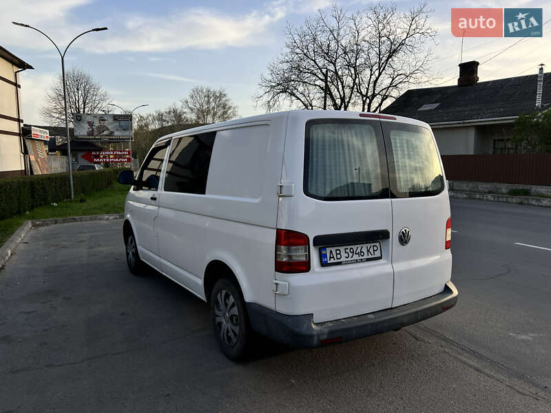Минивэн Volkswagen Transporter 2010 в Могилев-Подольске