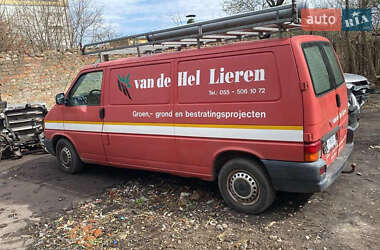 Грузовой фургон Volkswagen Transporter 2001 в 