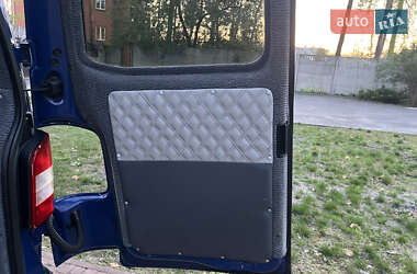 Мінівен Volkswagen Transporter 2012 в 