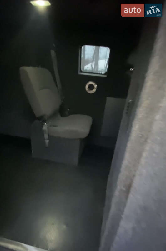 Вантажний фургон Volkswagen Transporter 2006 в Харкові