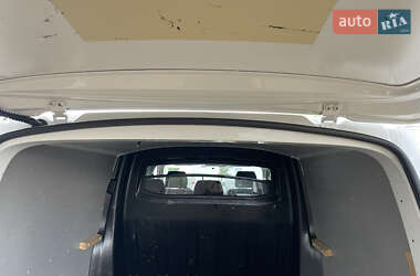 Минивэн Volkswagen Transporter 2017 в 
