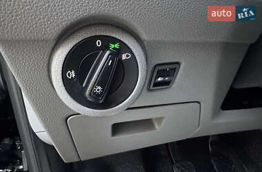 Вантажний фургон Volkswagen Transporter 2021 в 