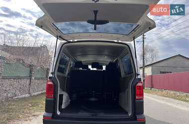 Минивэн Volkswagen Transporter 2015 в 