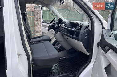 Минивэн Volkswagen Transporter 2015 в 