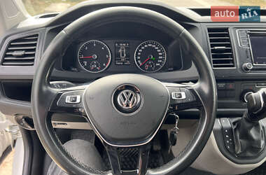 Минивэн Volkswagen Transporter 2015 в 