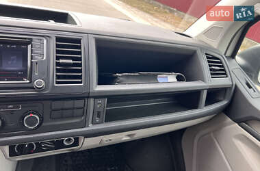 Минивэн Volkswagen Transporter 2015 в 