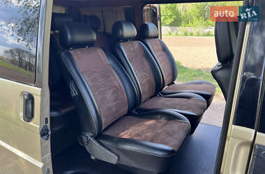 Минивэн Volkswagen Transporter 1998 в 