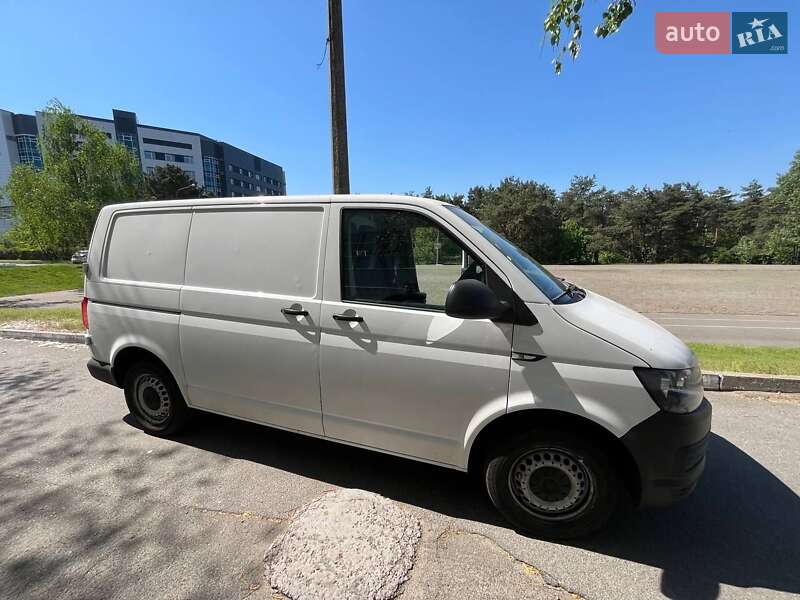 Грузовой фургон Volkswagen Transporter 2018 в Киеве