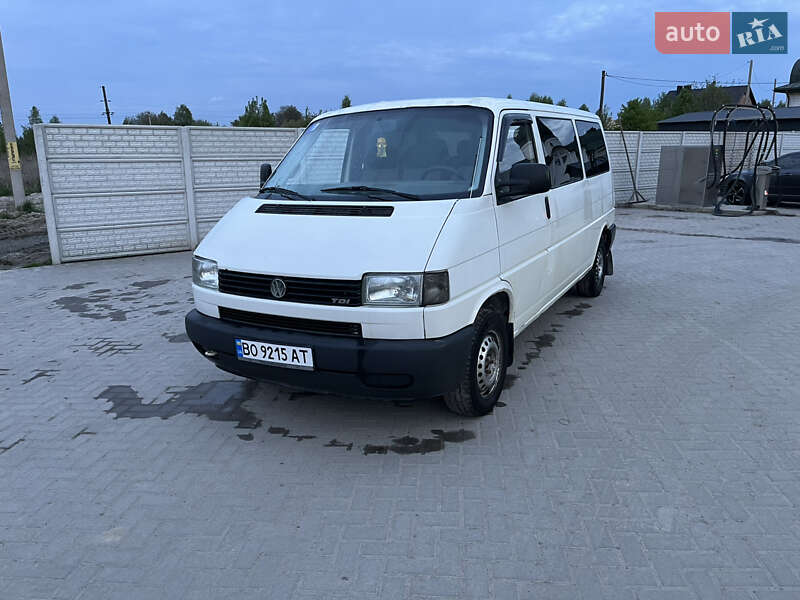 Минивэн Volkswagen Transporter 2000 в 