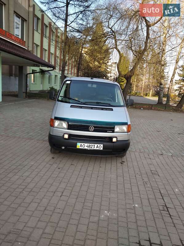 Мінівен Volkswagen Transporter 2003 в Долині