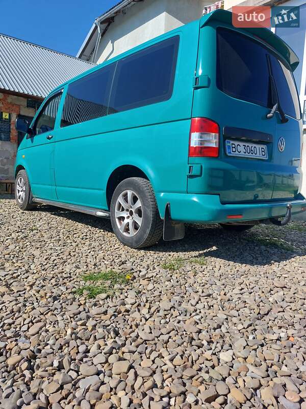 Минивэн Volkswagen Transporter 2004 в Стрые