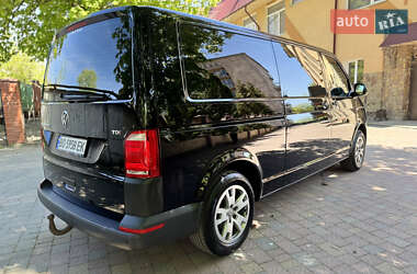 Минивэн Volkswagen Transporter 2017 в 