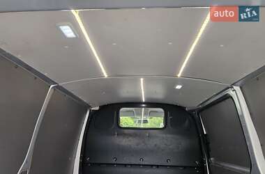 Вантажний фургон Volkswagen Transporter 2020 в 