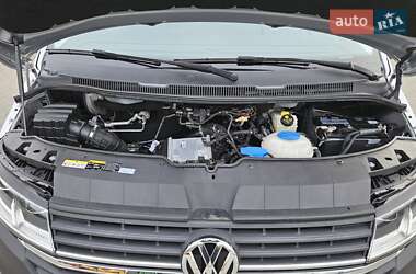 Вантажний фургон Volkswagen Transporter 2020 в 