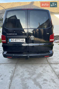 Грузовой фургон Volkswagen Transporter 2011 в 