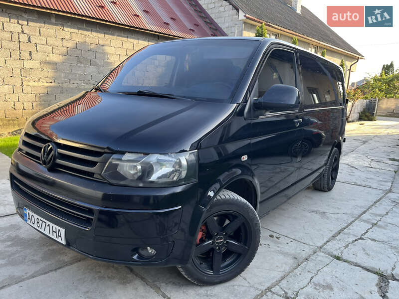 Вантажний фургон Volkswagen Transporter 2011 в Виноградові