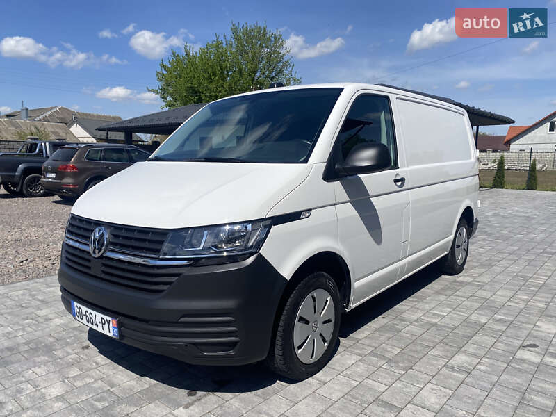 Грузовой фургон Volkswagen Transporter 2021 в 