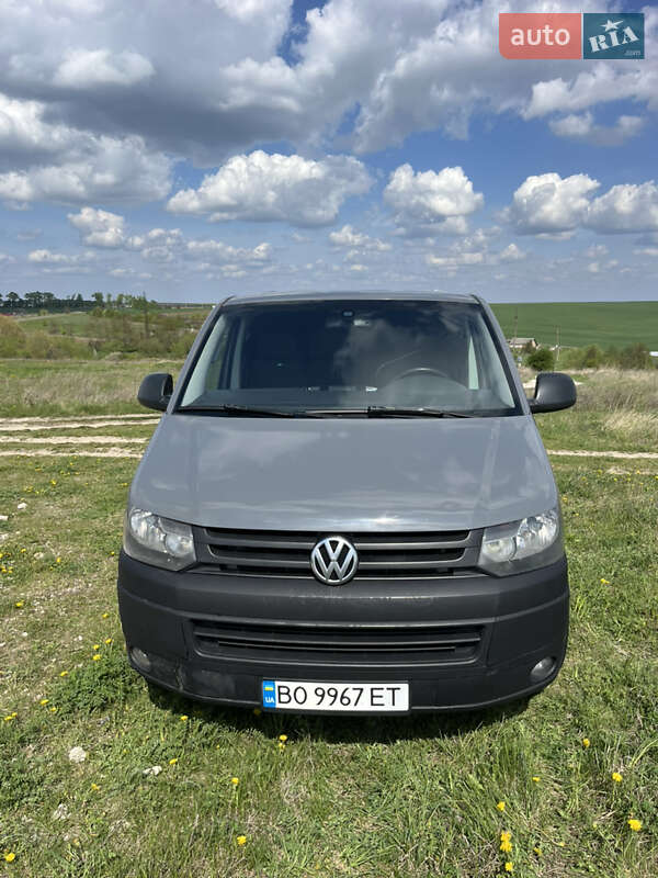 Вантажний фургон Volkswagen Transporter 2014 в 