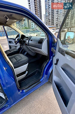 Мінівен Volkswagen Transporter 2003 в 