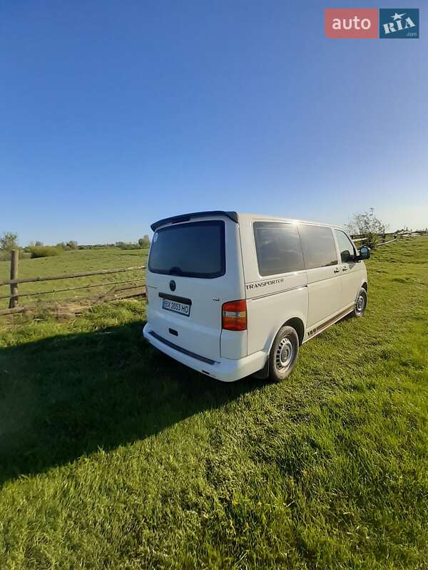 Минивэн Volkswagen Transporter 2008 в Сарнах