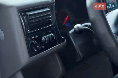 Минивэн Volkswagen Transporter 2002 в 
