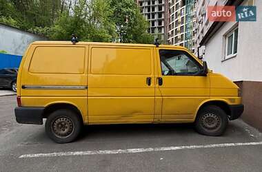 Вантажний фургон Volkswagen Transporter 2003 в Києві