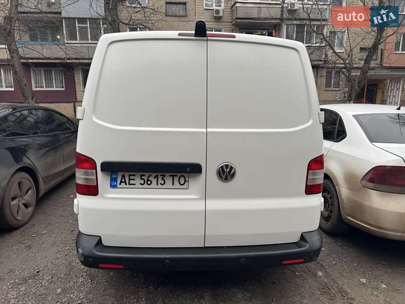 Грузовой фургон Volkswagen Transporter 2012 в Кривом Роге