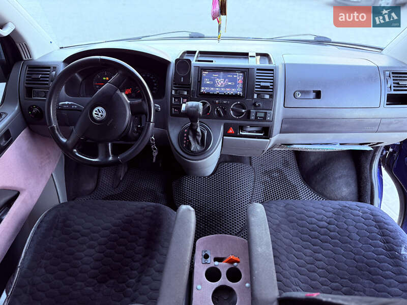 Минивэн Volkswagen Transporter 2009 в Черновцах