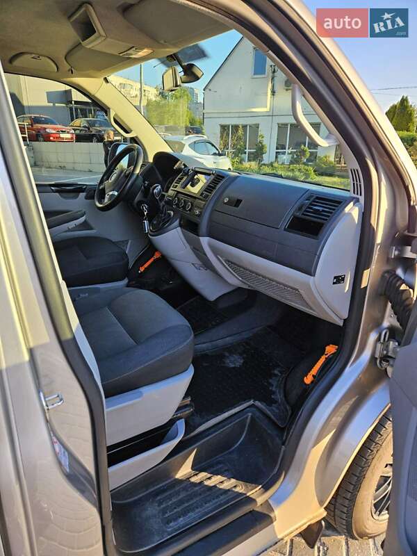 Минивэн Volkswagen Transporter 2011 в Харькове