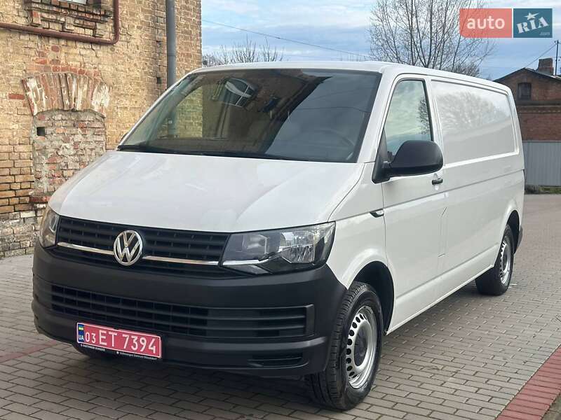 Грузовой фургон Volkswagen Transporter 2017 в 