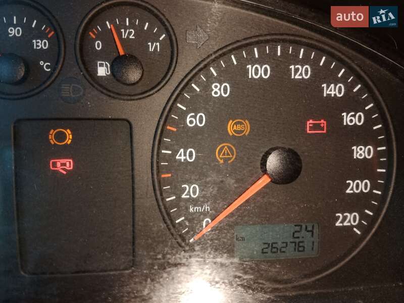 Мінівен Volkswagen Transporter 2004 в Білогір'ї