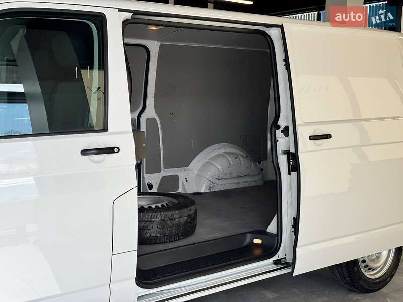 Вантажний фургон Volkswagen Transporter 2018 в Львові