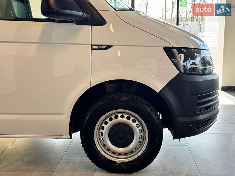 Вантажний фургон Volkswagen Transporter 2018 в Львові