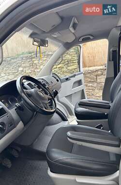 Грузопассажирский фургон Volkswagen Transporter 2015 в 