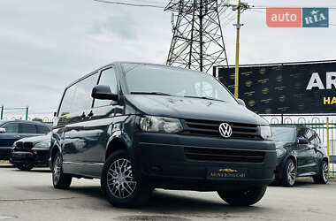 Грузовой фургон Volkswagen Transporter 2010 в 