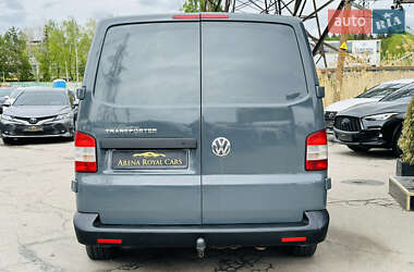 Грузовой фургон Volkswagen Transporter 2010 в 