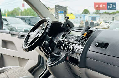 Грузовой фургон Volkswagen Transporter 2010 в 
