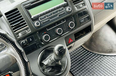 Грузовой фургон Volkswagen Transporter 2010 в 