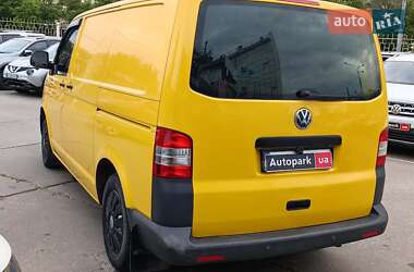 Вантажний фургон Volkswagen Transporter 2011 в 