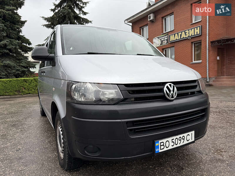 Мінівен Volkswagen Transporter 2016 в Кременці
